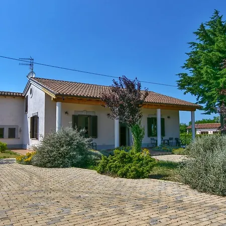 Santina Сasa de vacaciones Giulianova